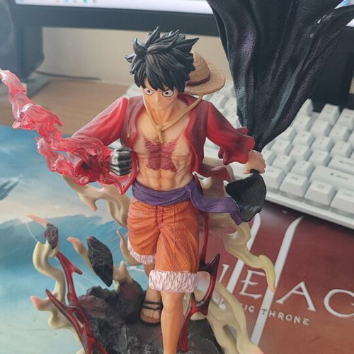 Luffy figure 25cm new, resin