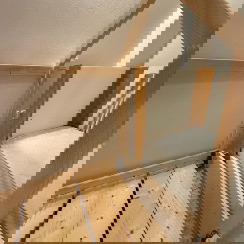 Κρεβάτι Montessori 140x70 με μεταχειρισμένο στρώμα Cocomat Skiouros και κάλυμμα