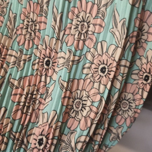 Wu Wear grey sweatshirt like new with floral design one size