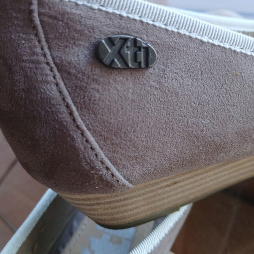 Xti beige-grey suede ballerina flats with small heel, size 38