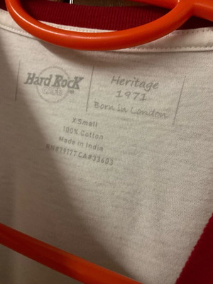Hard Rock T-shirt XS authentic like new, white with red
