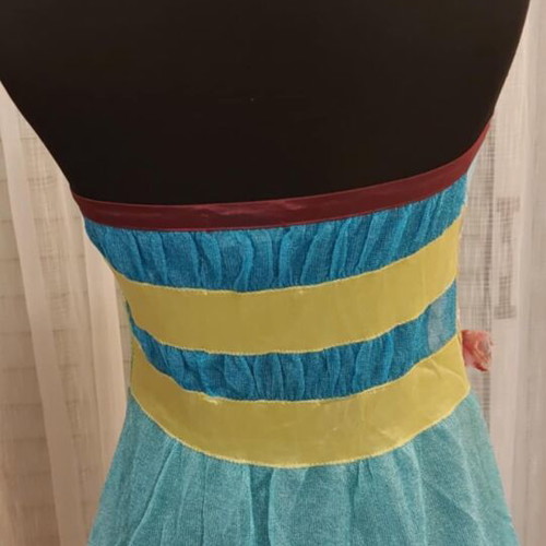 Colorful airy summer top size M like new