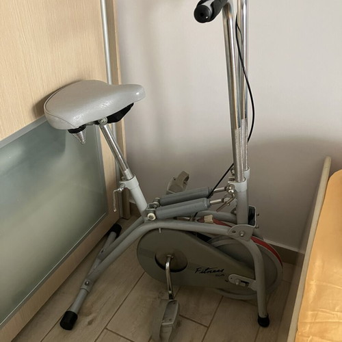 Fitness Club exercise bike like new