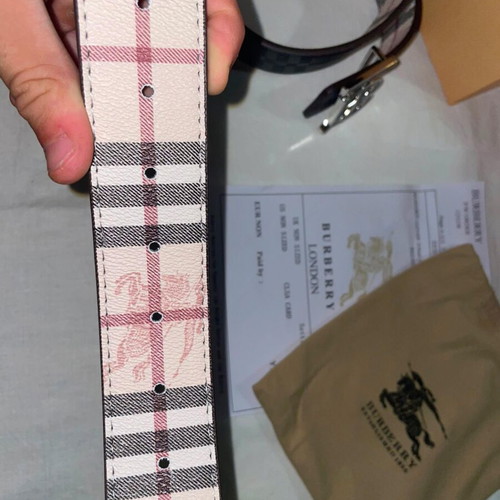 Burberry reversible leather belt new with full packaging