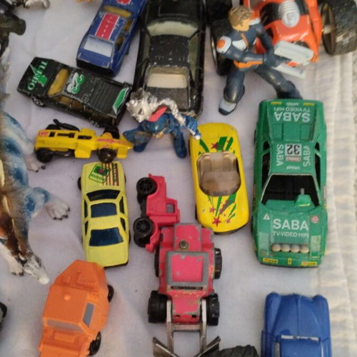 Assorted toys set