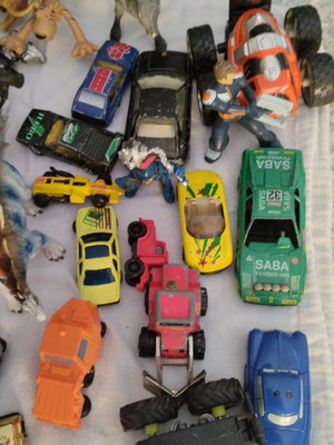 Assorted toys set