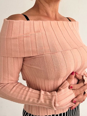 Winter off-shoulder top Zara used, pink, size M