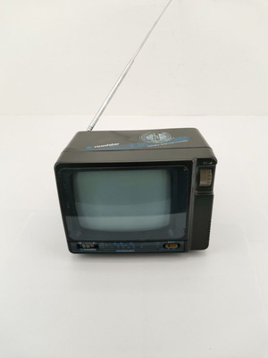 Roadstar portable vintage 1990 television used, functional