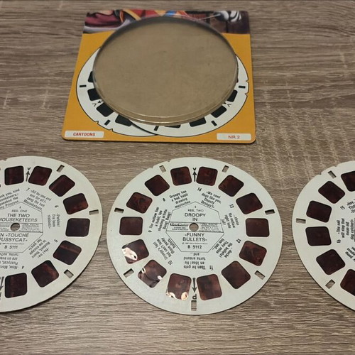 Vintage View-Master 3D set with Tom & Jerry, Droopy, Spike & Tyke reels used