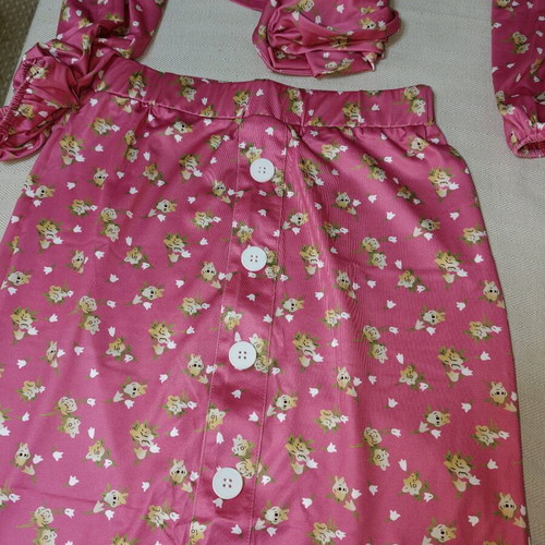 Floral pink set top with tie and pencil skirt new size M