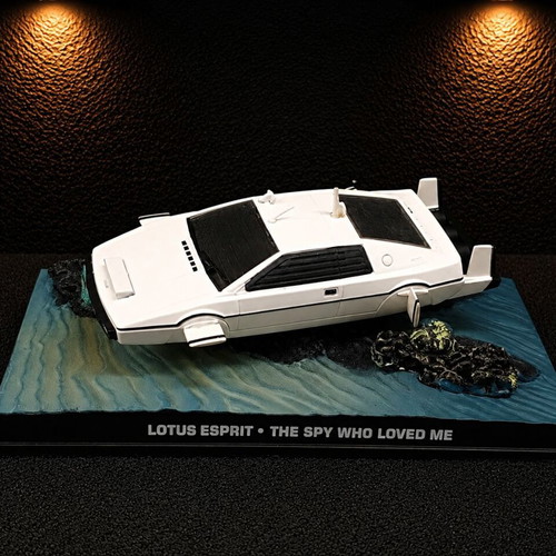 Lotus Esprit Submarine 1:43 The Spy Who Loved Me James Bond collectible