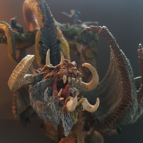 McFarlane Hunter Dragon Clan 2 Series 8 like new