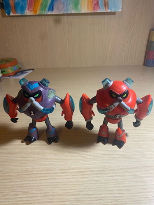 Ben Ten figures used, pack