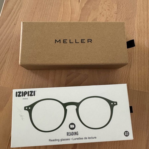 Empty glasses boxes like new, set of 2 pieces