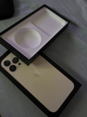 Кутия за iPhone