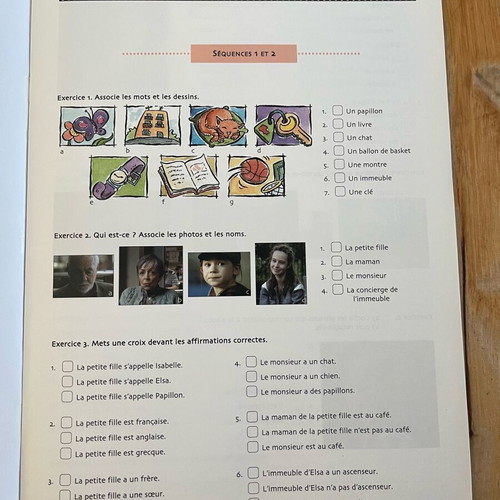 Le Papillon pedagogical book for students like new, French