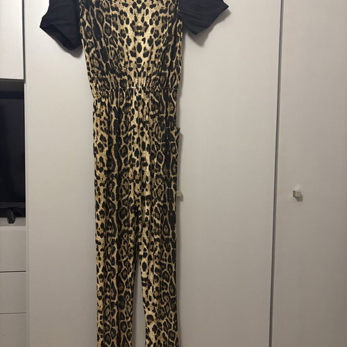 Leopard Print Jumpsuit with Black Sleeves XL/XXL like new
