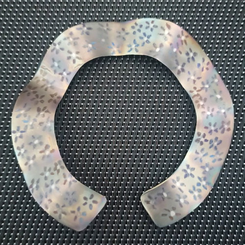 Titanium bracelet with iridescence and flowers like new