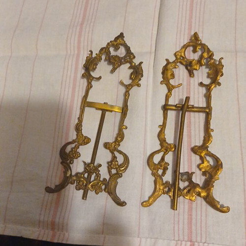 Miniature brass easels, pair, 17x7 cm