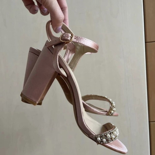 Migato pink satin sandals like new, size 38, pearl decoration