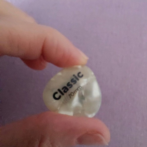 String instrument pick used 70mm