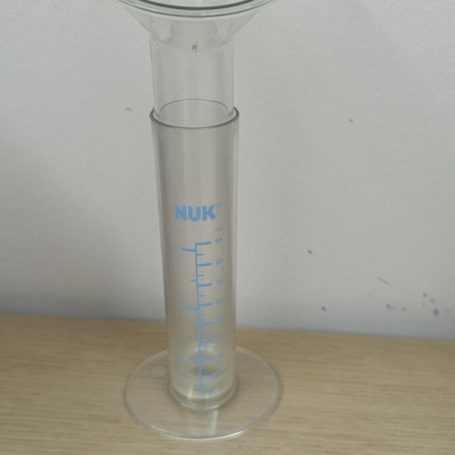 NUK Soft 'N Easy Manual Breast Pump 90ml like new