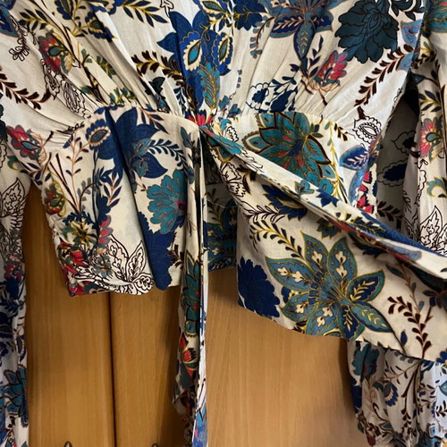 Floral blouse Zara like new, multicolor, size M