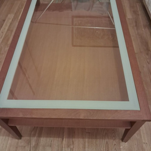 Coffee table like new, 1.10m x 0.71m x 0.42m