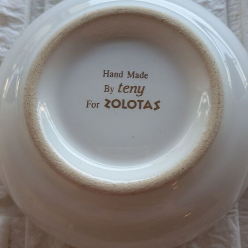 Decorative plate by Teni Valerianou with 24k gold, like new