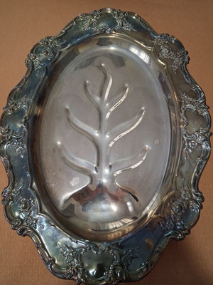 Metal tray used with decorative engravings 43×32 cm
