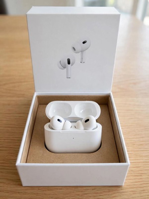 Apple AirPods Pro 2 with MagSafe Charging Case like new