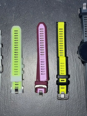 Garmin Forerunner 165 smartwatch like new with extra straps