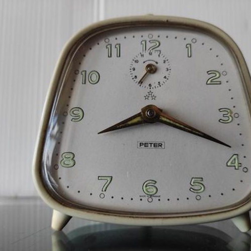 Peter vintage metal table clock used