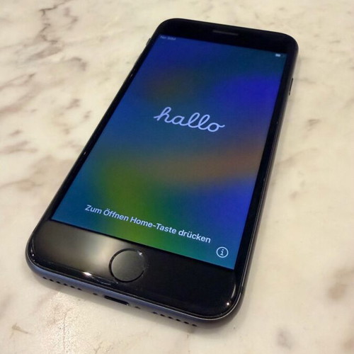 iPhone 8 128GB like new, black
