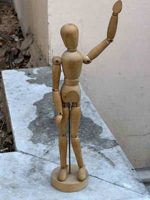 Wooden Artistic Mannequin used with Adjustable Base