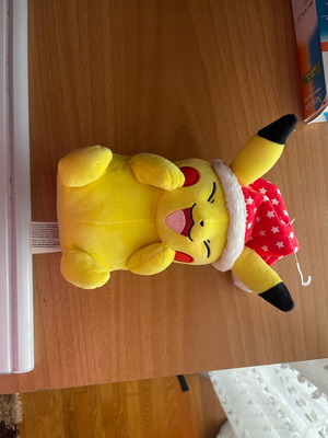 Pikachu αυθεντικό λούτρινο pokemon κουκλάκι μεταχειρισμένο με λεκέ από μαρκαδόρο