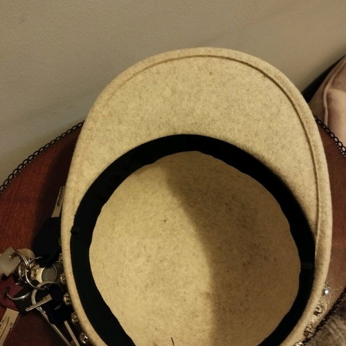 Women's equestrian hat like new, wool, beige, size 58