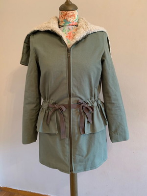 Handmade jacket like new, green with fur lining