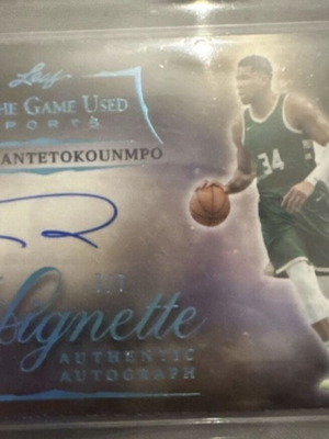 Κάρτα με αυτόγραφο Giannis Antetokounmpo μεταχειρισμένη, περιορισμένη στα 7