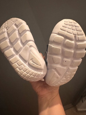 Παιδικά αθλητικά Nike Flex Slip On νούμερο 22 σαν καινούργια