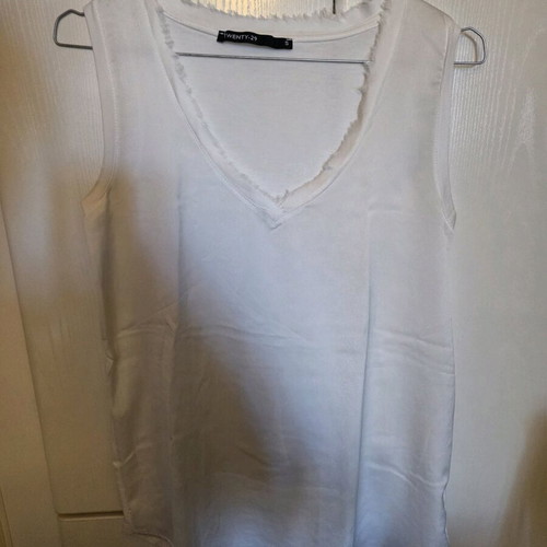 Twenty-29 white satin top small like new