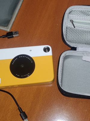 Kodak Printomatic instant camera