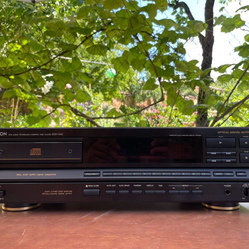 Denon DCD-1420 CD Player like new