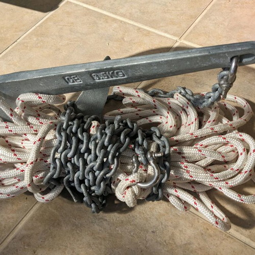 Anchor setup 3.5 kg like new, complete with rope and chain