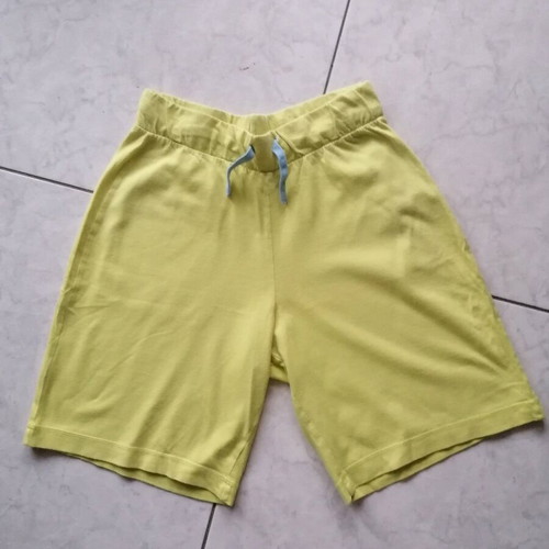 Benetton kids shorts like new, yellow, 2 XL