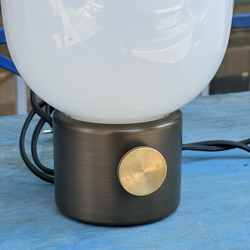 VI Menu table lamp with opal glass, 30×17 cm