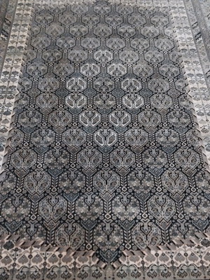 Machine-made wool rug used 3.00x2.00 from Viokarpet
