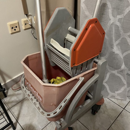 Vileda mop like new, professional