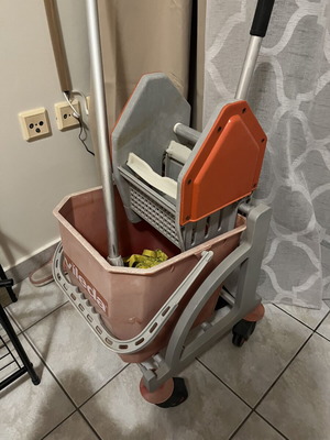 Vileda mop like new, professional