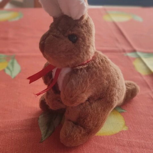 Kangaroo stuffed animal like new with joey from Australia